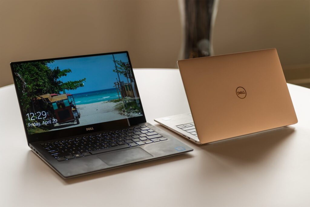 Comparison with Traditional Laptops